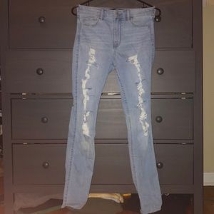 BRAND NEW HOLLISTER DESTROYED FRONT AND BACK HR